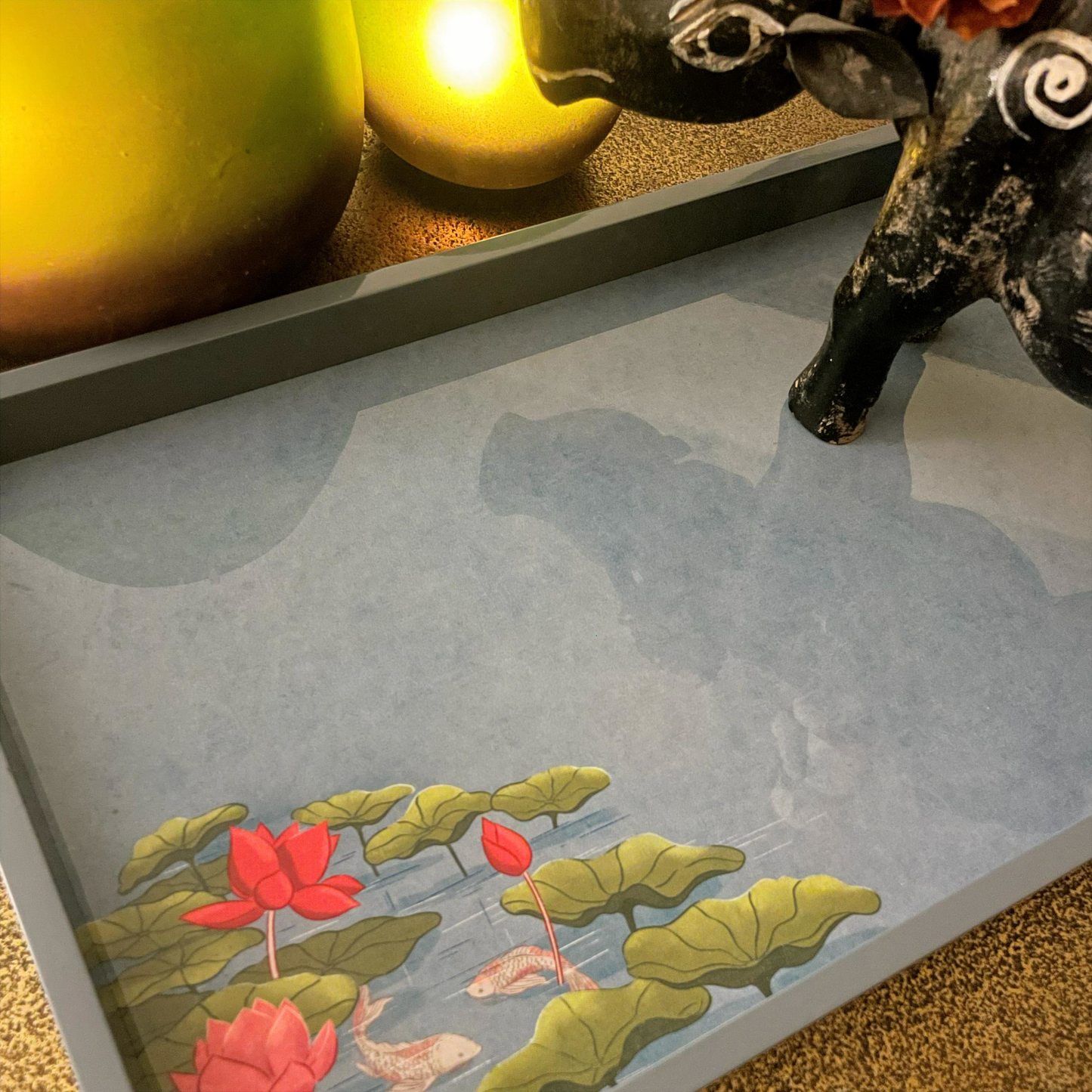Lotus lacquered tray